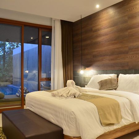 Anindya Hill View Villa 7 Bedrooms With A Private Swimming Pool บันดุง ภายนอก รูปภาพ