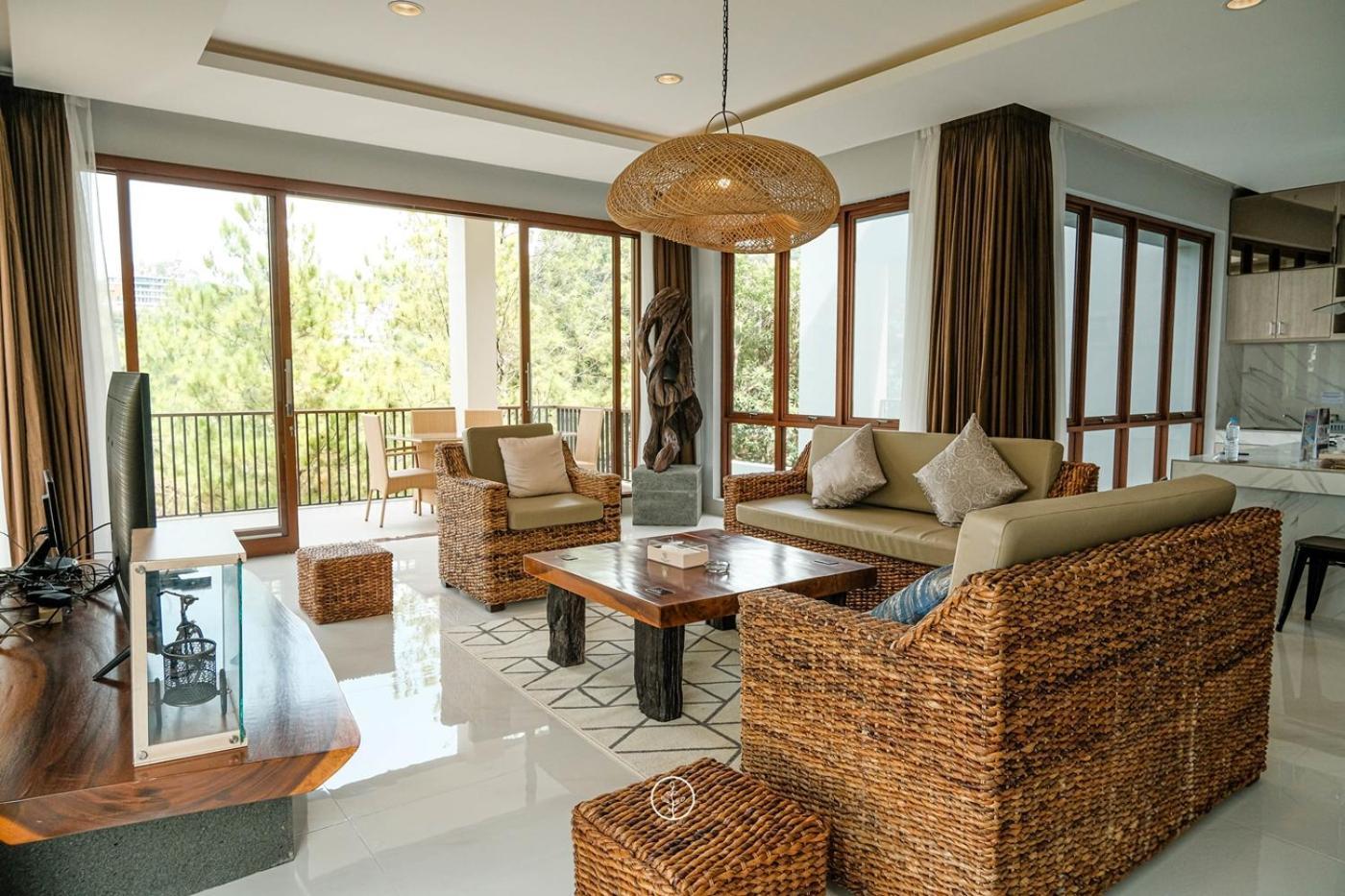Anindya Hill View Villa 7 Bedrooms With A Private Swimming Pool บันดุง ภายนอก รูปภาพ