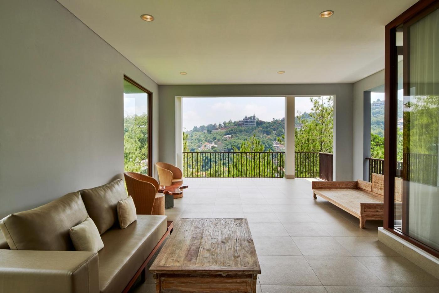 Anindya Hill View Villa 7 Bedrooms With A Private Swimming Pool บันดุง ภายนอก รูปภาพ